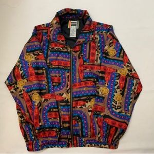 This lovely windbreaker made of 100% silk, colorful chains and cheetah print.